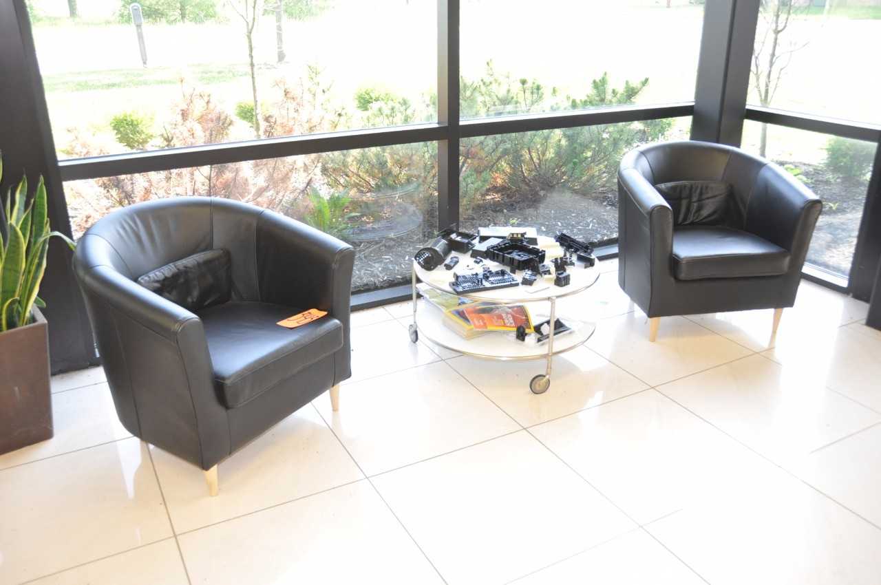 Lot-(2) Lounge Chairs and (1) Table - MISCELLANEOUS