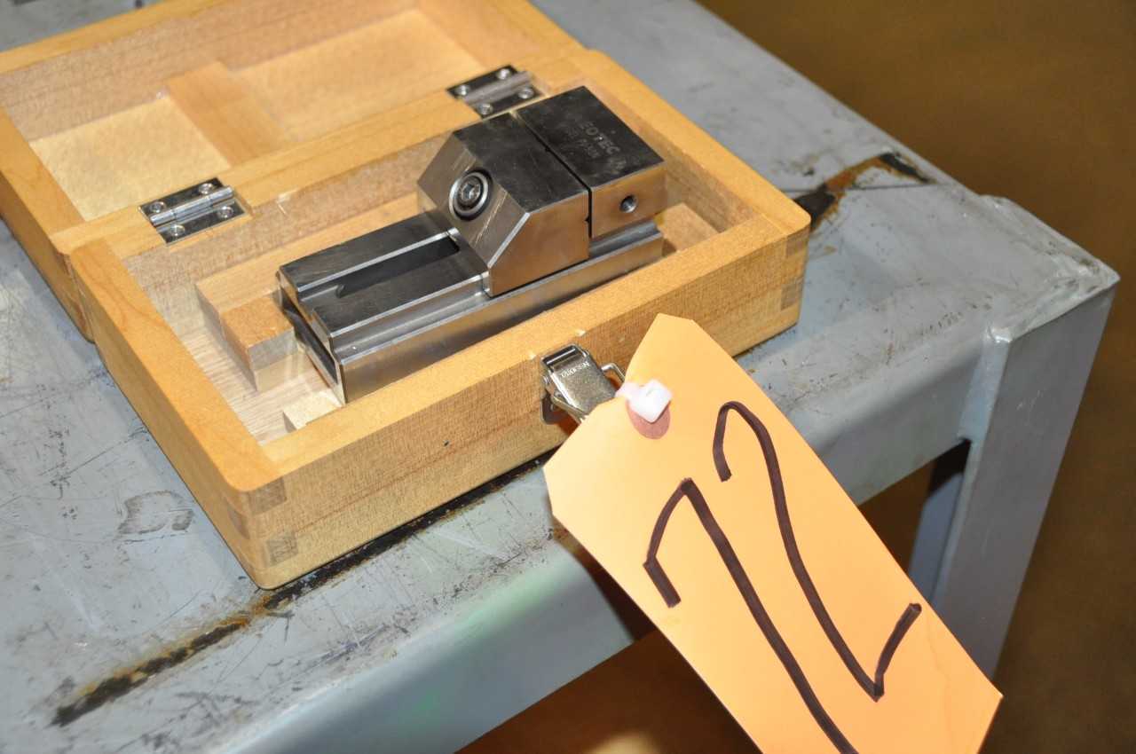 NEOTECH 1 3/4" Precision Vise with Case - ELECTRIC POWER TOOLS