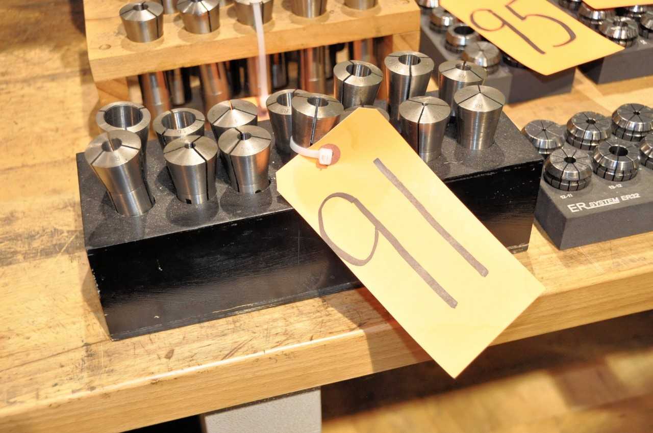 Lot-(14) R8 Collets with Stand - ELECTRIC POWER TOOLS