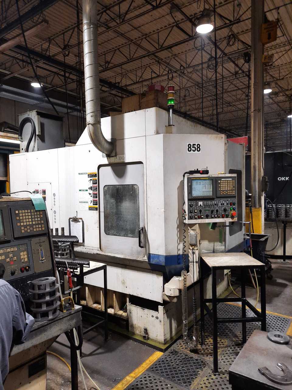 Daewoo DVC-400 Vertical Milling Machine - VERTICAL MILLING MACHINES