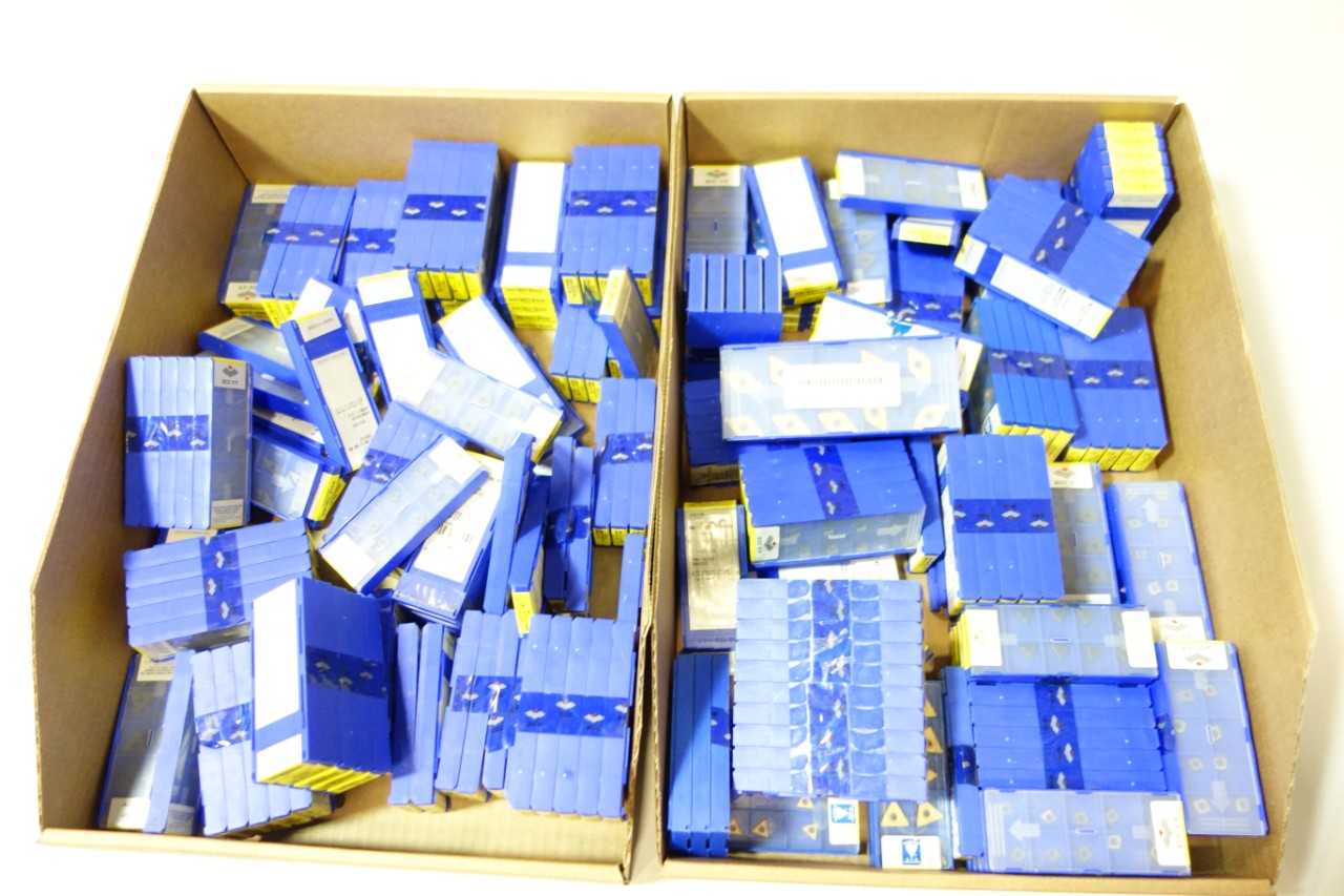 LOT OF ASSORTED TOOLING CARBIDE INSERTS - ZHUZHOU - TOOL HOLDERS