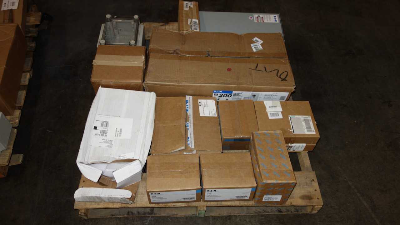 1 PALLET OF ASSORTED EATON ELECTRICAL POWER BOXES - ELECTRICAL COMPONENTS