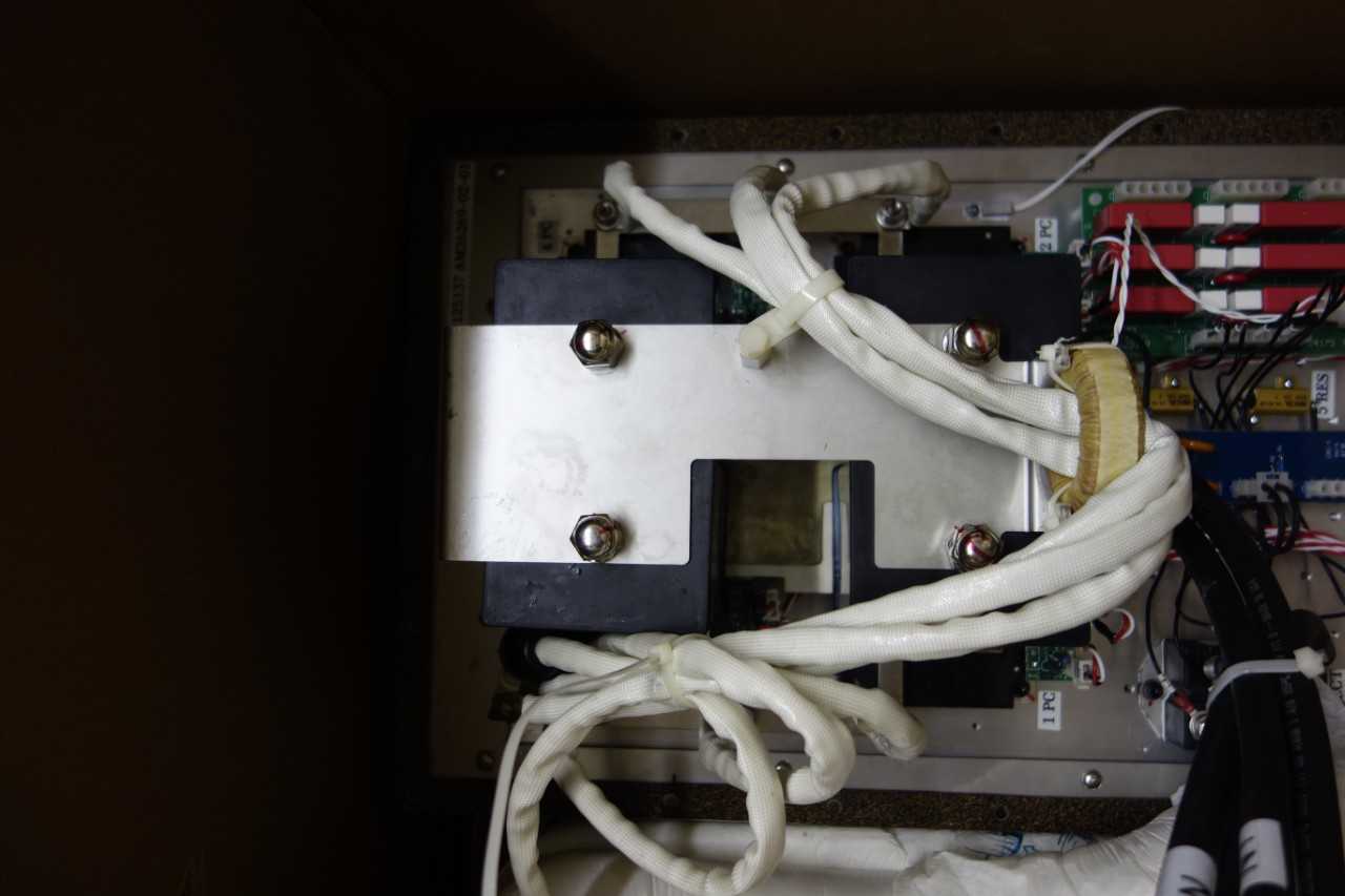 NM HEAT SINK ASSEMBLY WITH ASSORTED COMPONENTS - INDUSTRIAL PARTS