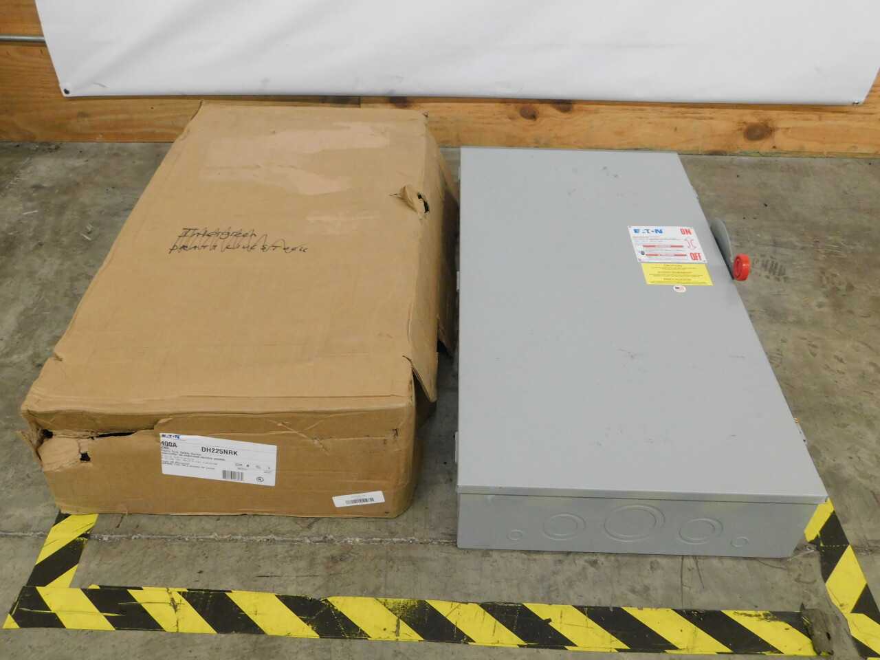 Pallet of 1x Un-Used DH225NRK Switches - ELECTRICAL COMPONENTS
