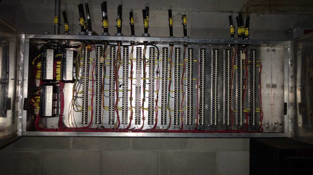 GE FANUC GENIUS MODULES IC660EBA101L W/ STAINLESS JUNCTION BOX - AUTOMATION & CONTROLS