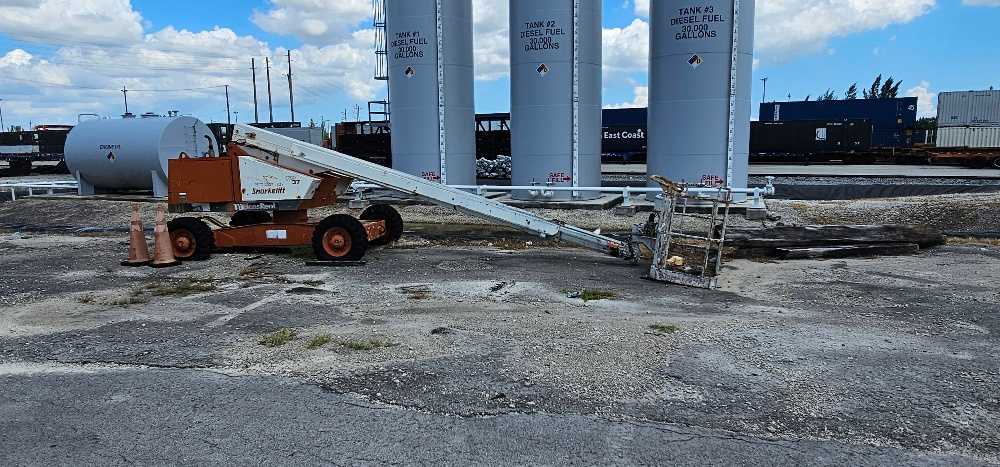 Snorkelift TB-37R FO Lift - BOOM LIFTS