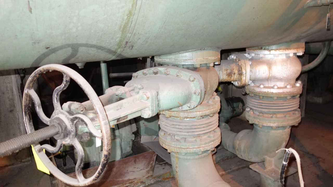 LOT OF 2 CRANE 47X 150 12 IN STEEL WEDGE GATE VALVE - VALVES