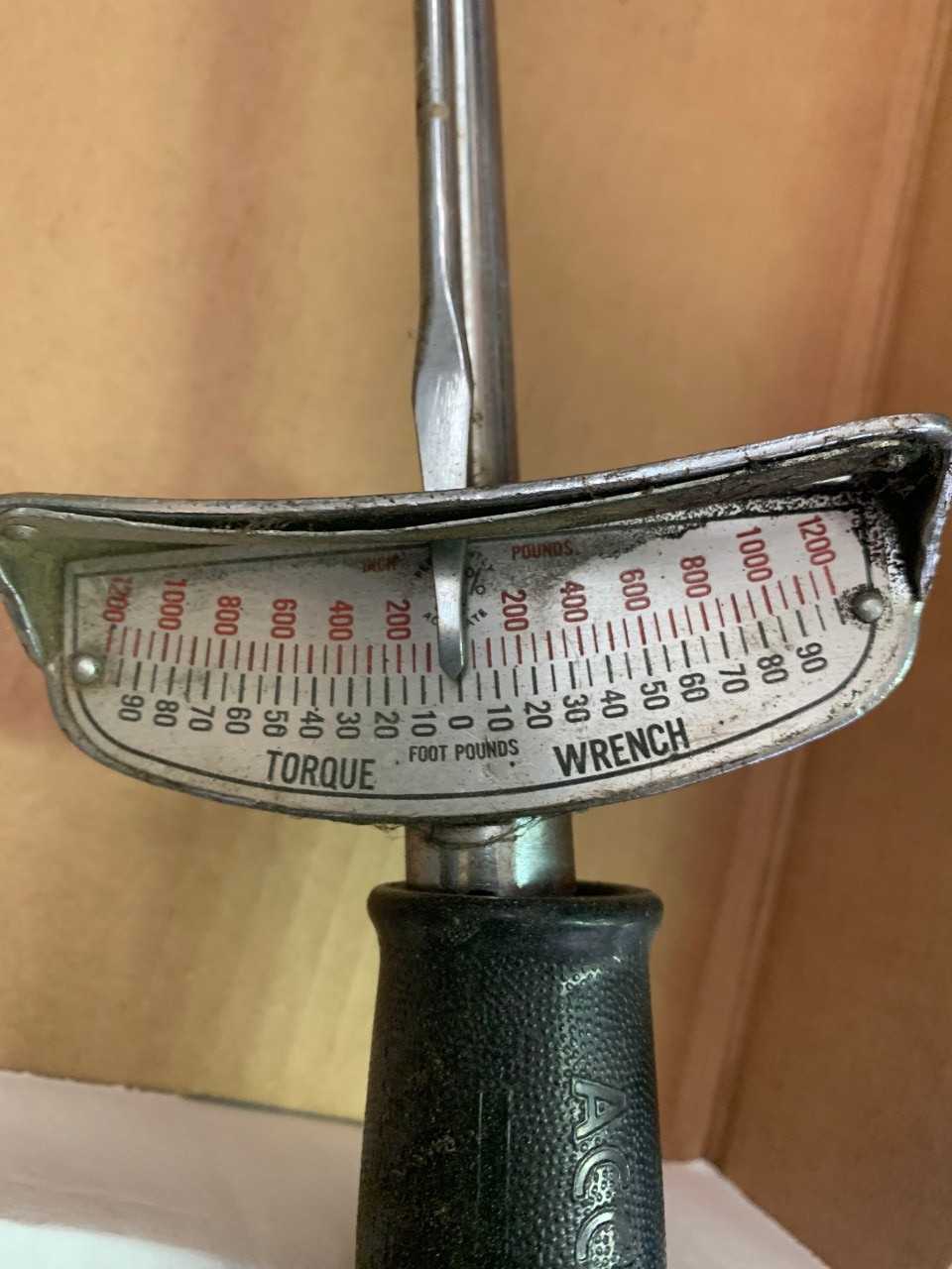 Torque Wrench - HAND TOOLS