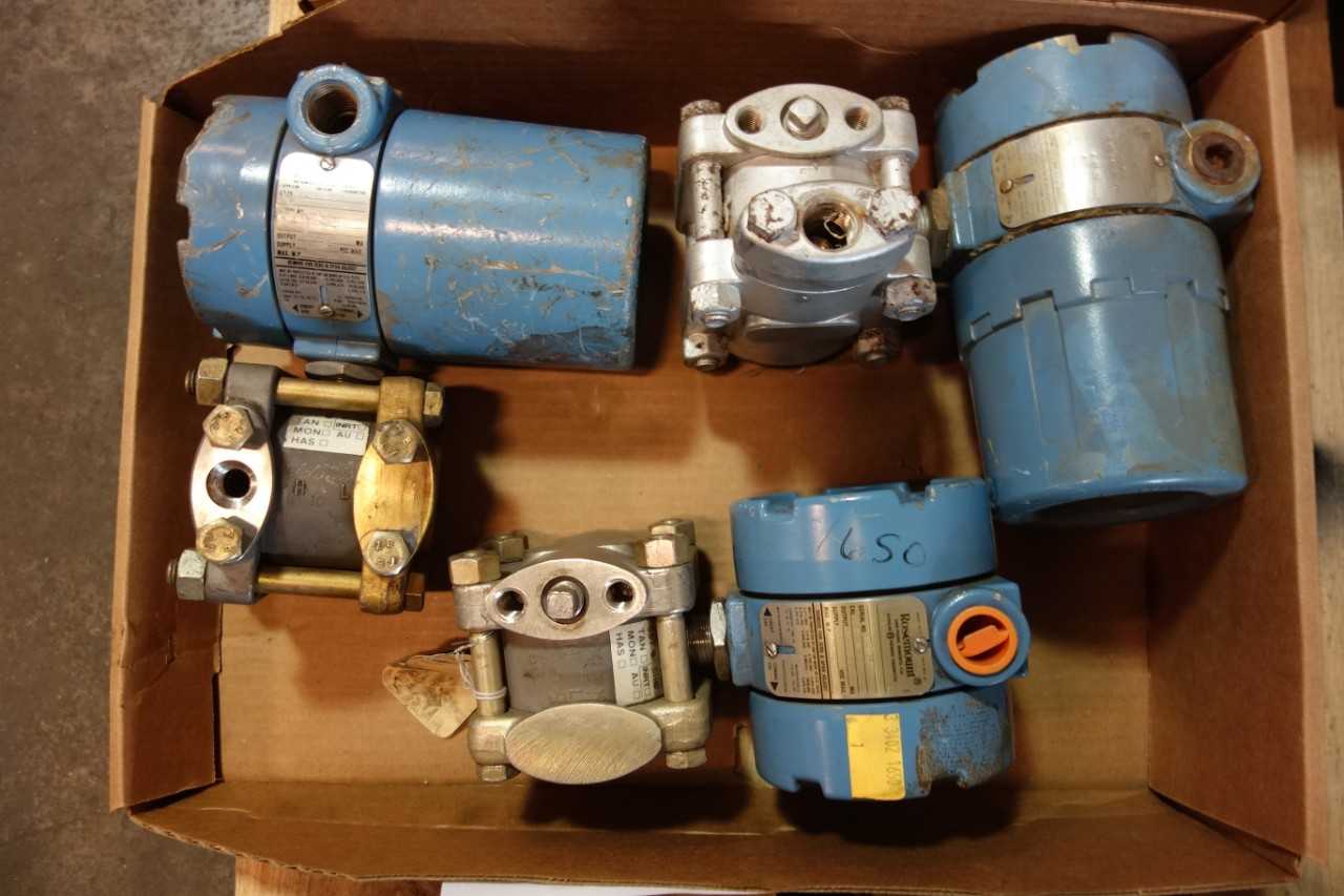 1 LOT OF ASSORTED PRESSURE TRANSMITTERS- ROSEMOUNT - INSTRUMENTATION
