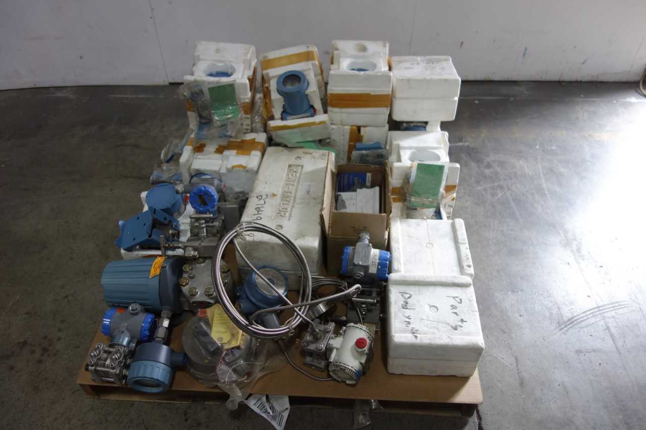 1 PALLET OF ASSORTED DIFFERENTIAL TRANSMITTERS - INSTRUMENTATION