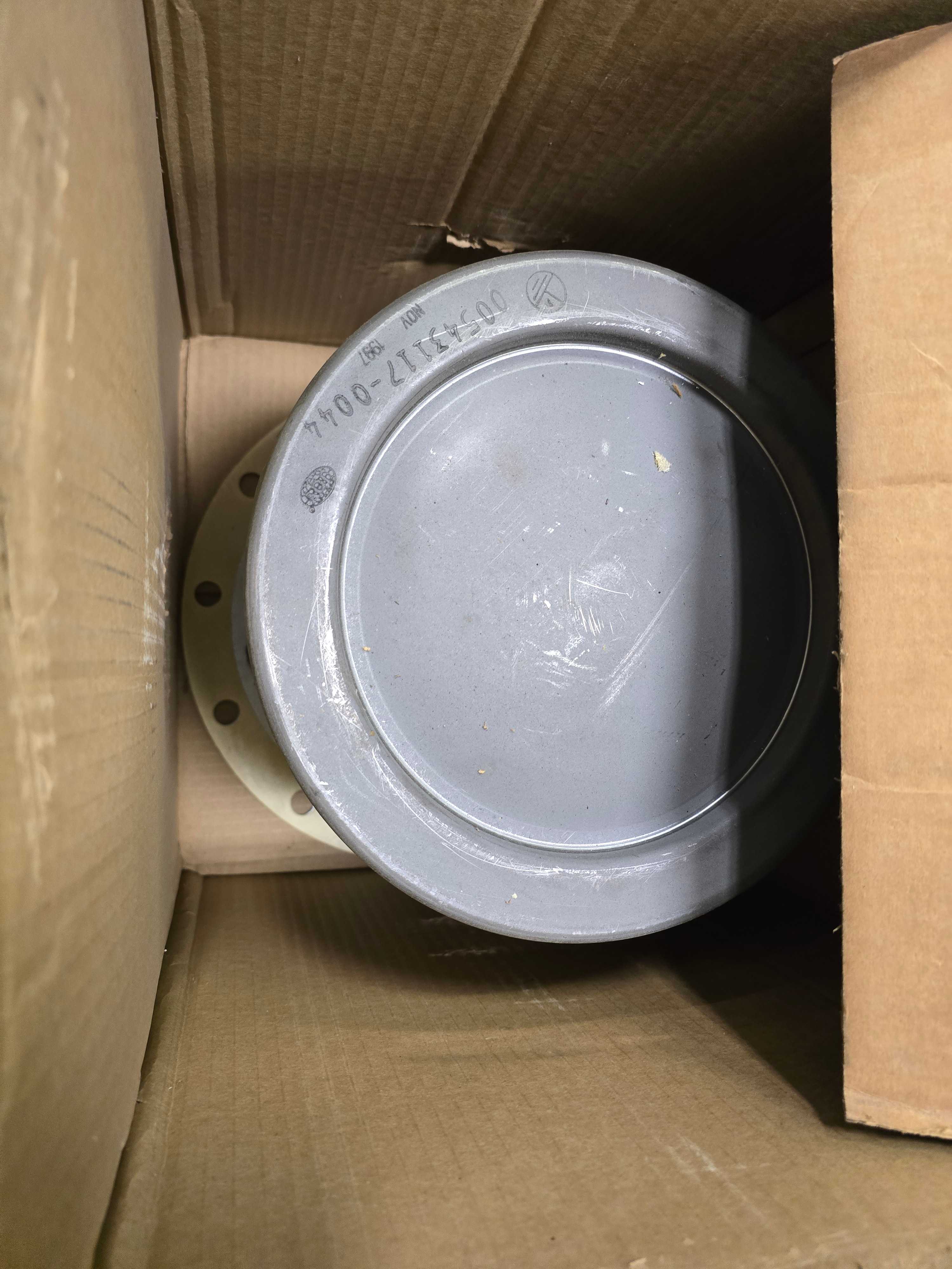 LOT OF INDUSTRIAL FILTERS - INDUSTRIAL PARTS
