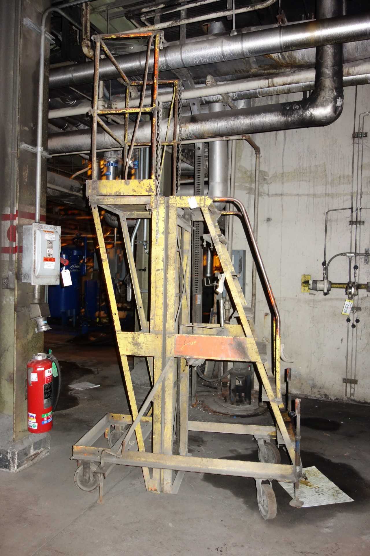 PORTABLE STEEL STAIRS - MISCELLANEOUS