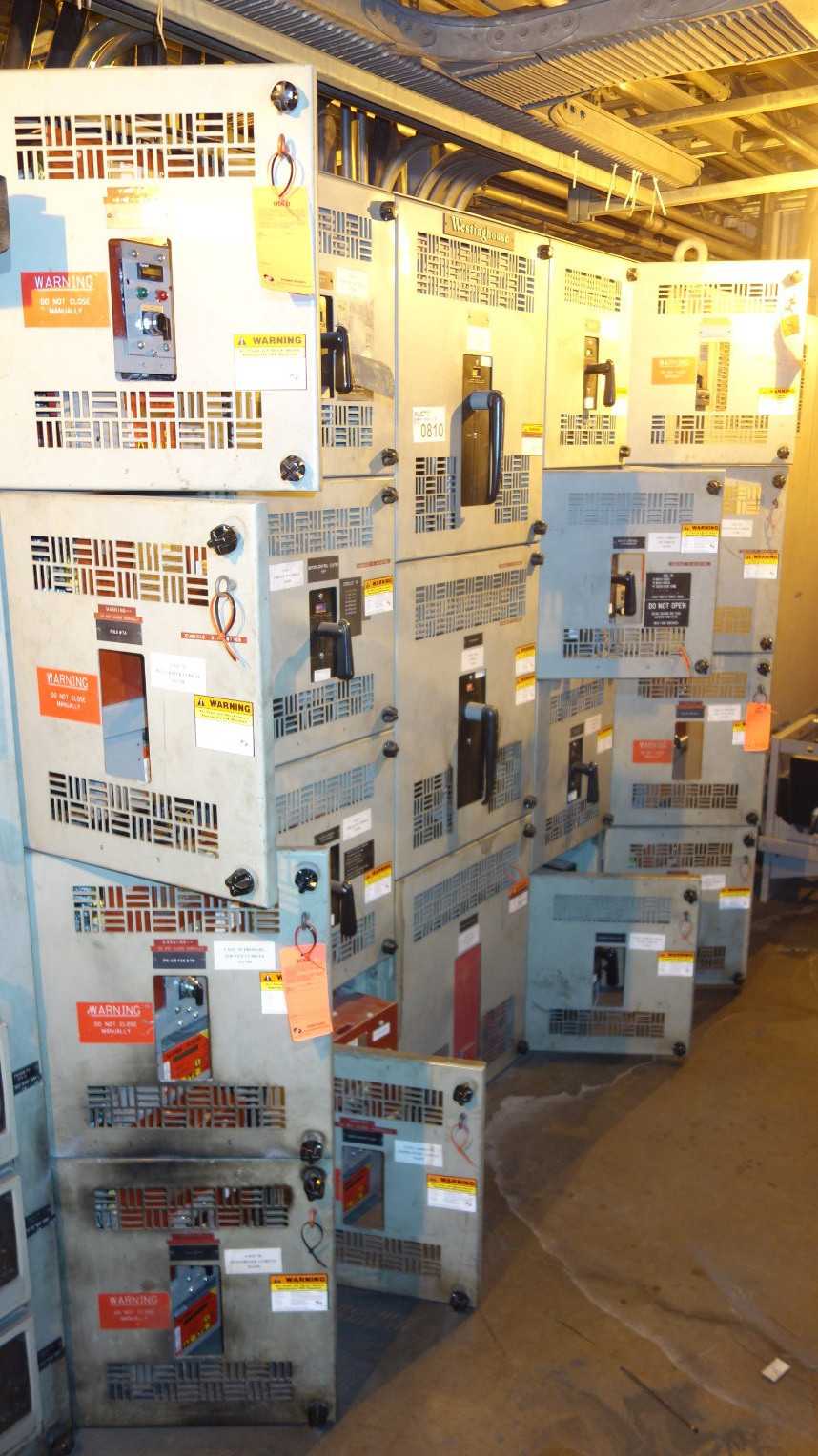 LOT OF 17 ASSORTED WESTINGHOUSE DB-25 250A 600V-AC SWITCHGEAR AIR CIRCUIT BREAKER  DELAYED REMOVAL - SWITCHGEAR