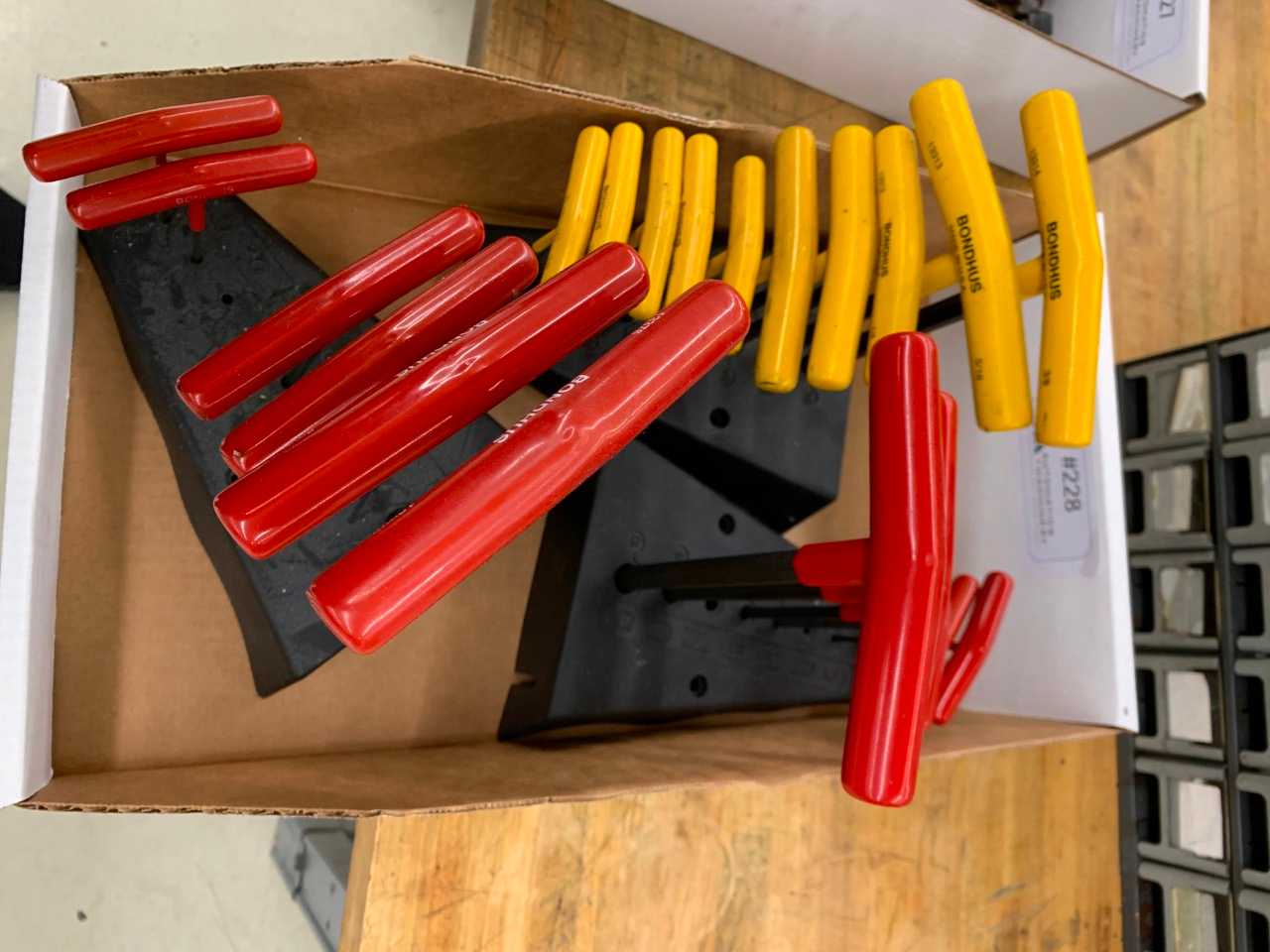 T-Handle Wrenches - HAND TOOLS