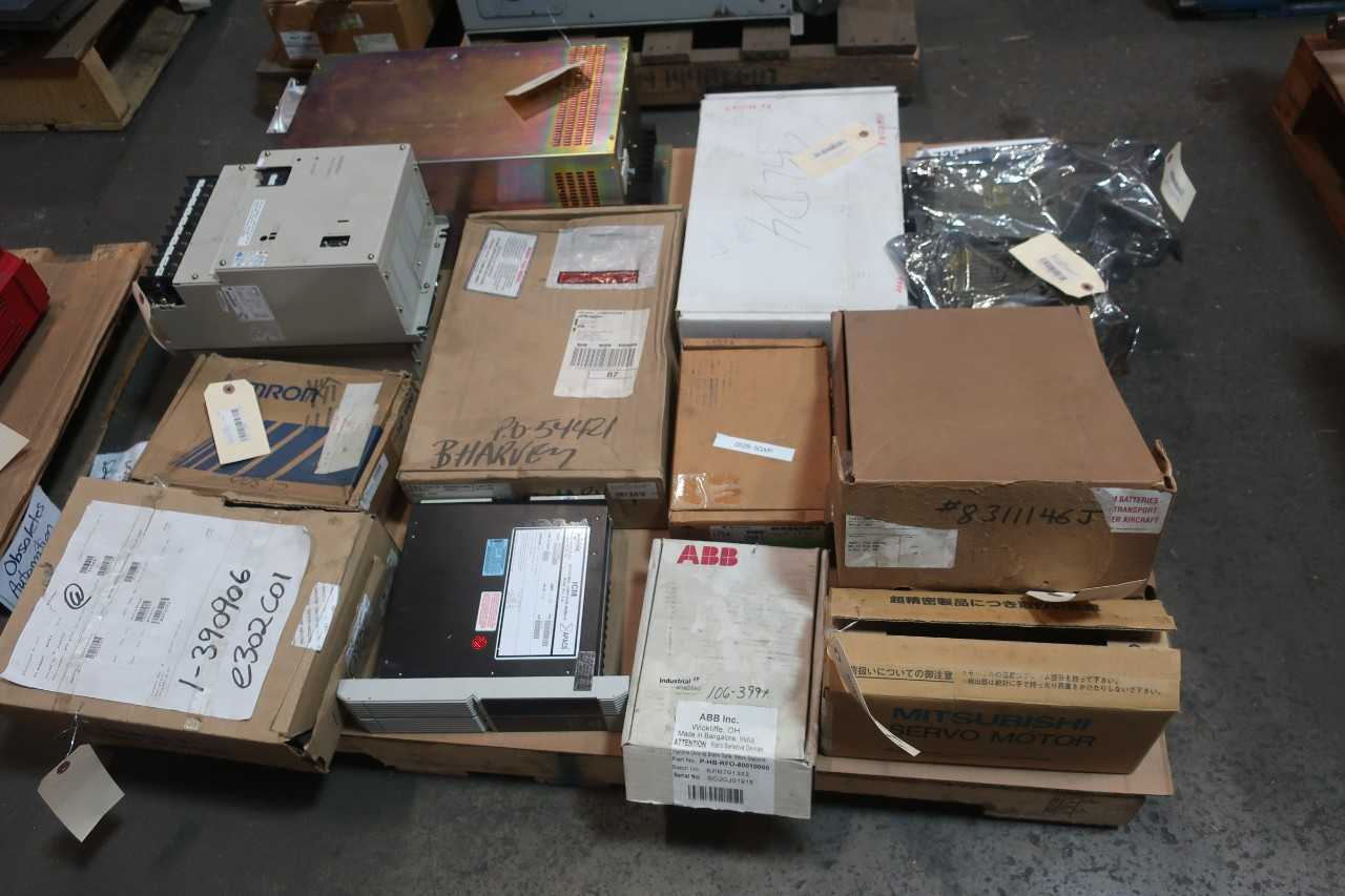 1 PALLET OF ASSORTED AUTOMATION AND CONTROLS, SERVO DRIVES, SERVO MOTORS, SERVO AMPLIFIERS- YASKAWA, MITSHUBISHI, FANUC, OMRON, ABB, SANYODENKI - SERVO