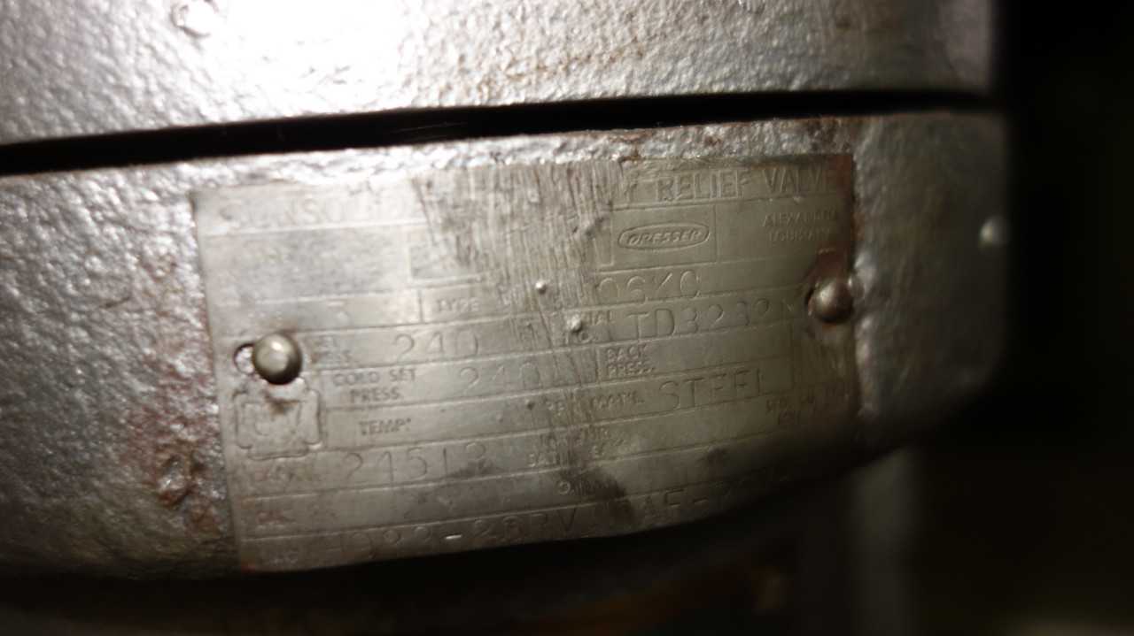 LOT OF 2 CONSOLIDATED RELIEF VALVES 3IN - RELIEF VALVE