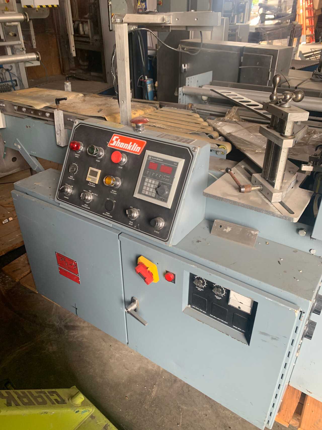 Shanklin Shrink Wrapper & Heat Tunnel - PACKAGING