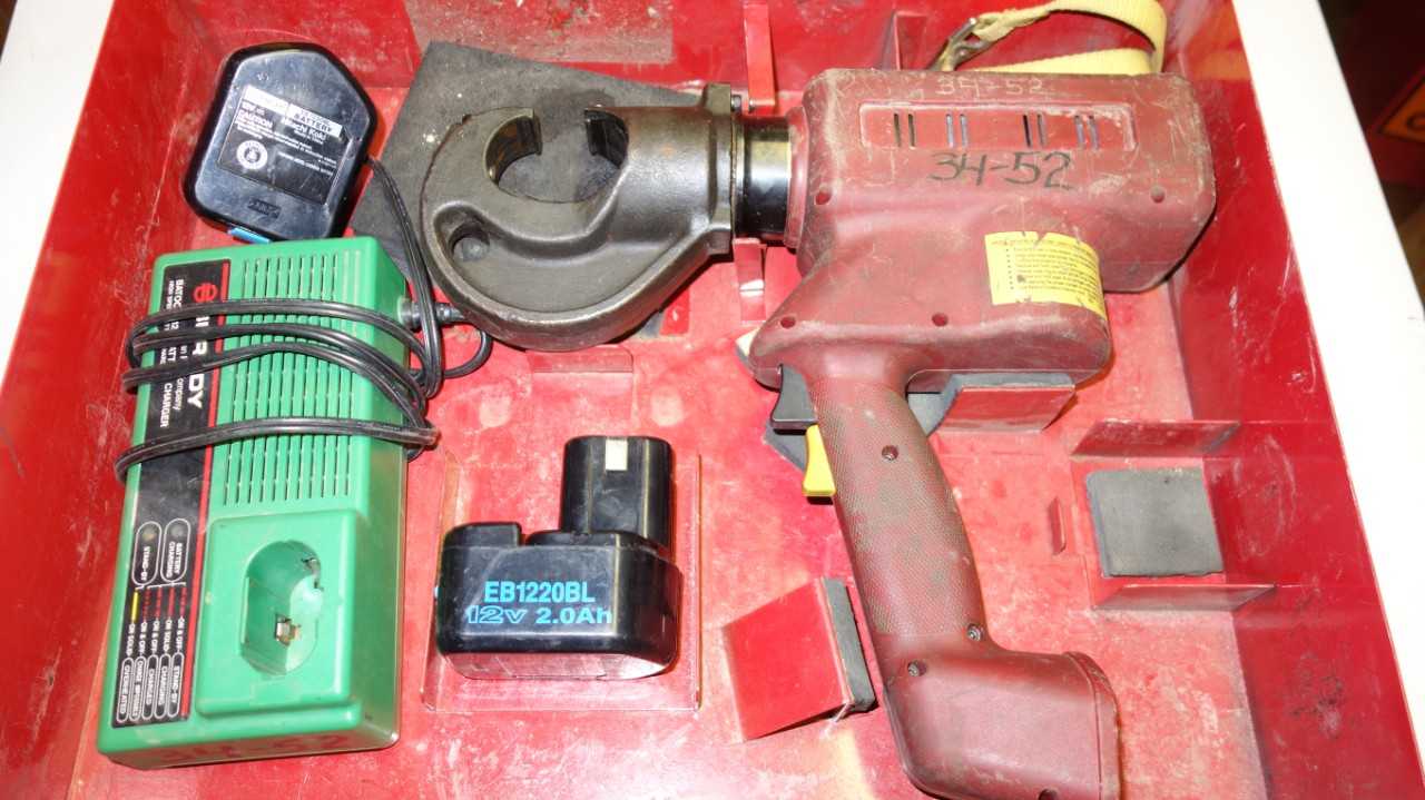 BURNDY BAT35 BATTERY OPERATED HYDRAULIC CRIMPING TOOL - ELECTRIC POWER TOOLS
