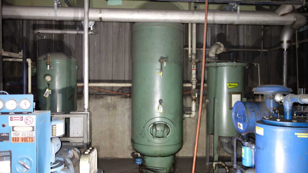 D 42 G 660 125PSI STEEL TANK - PROCESS EQUIPMENT