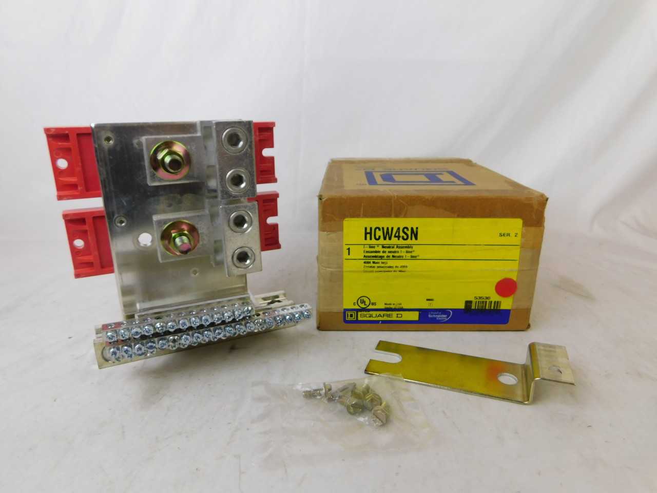 Quantity of 9x Assorted Neutral/Grounds - ELECTRICAL COMPONENTS