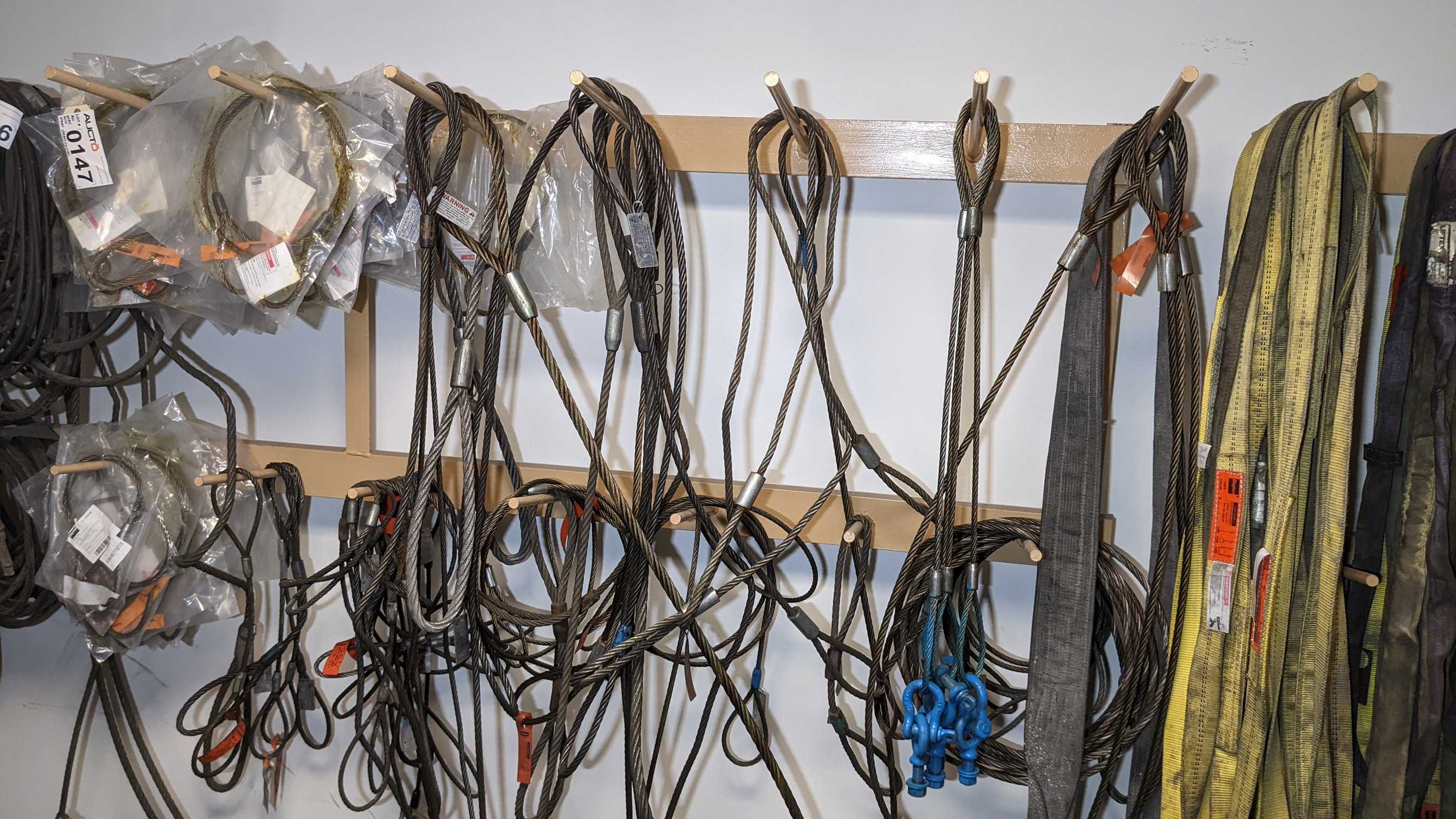 LOT OF ROPES AND SLINGS - ELECTRIC POWER TOOLS