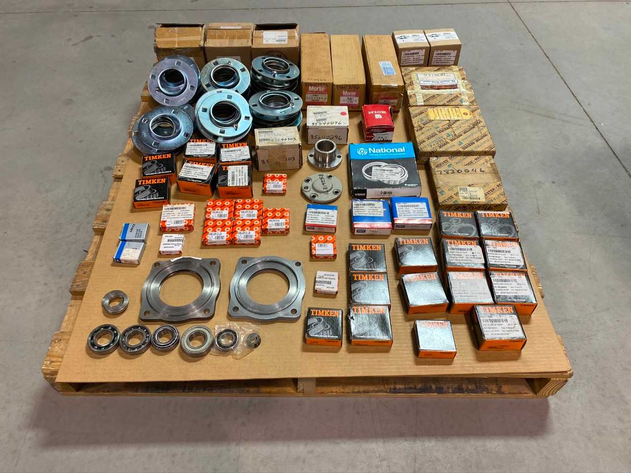 1 PALLET OF ASSORTED BEARINGS - BEARINGS