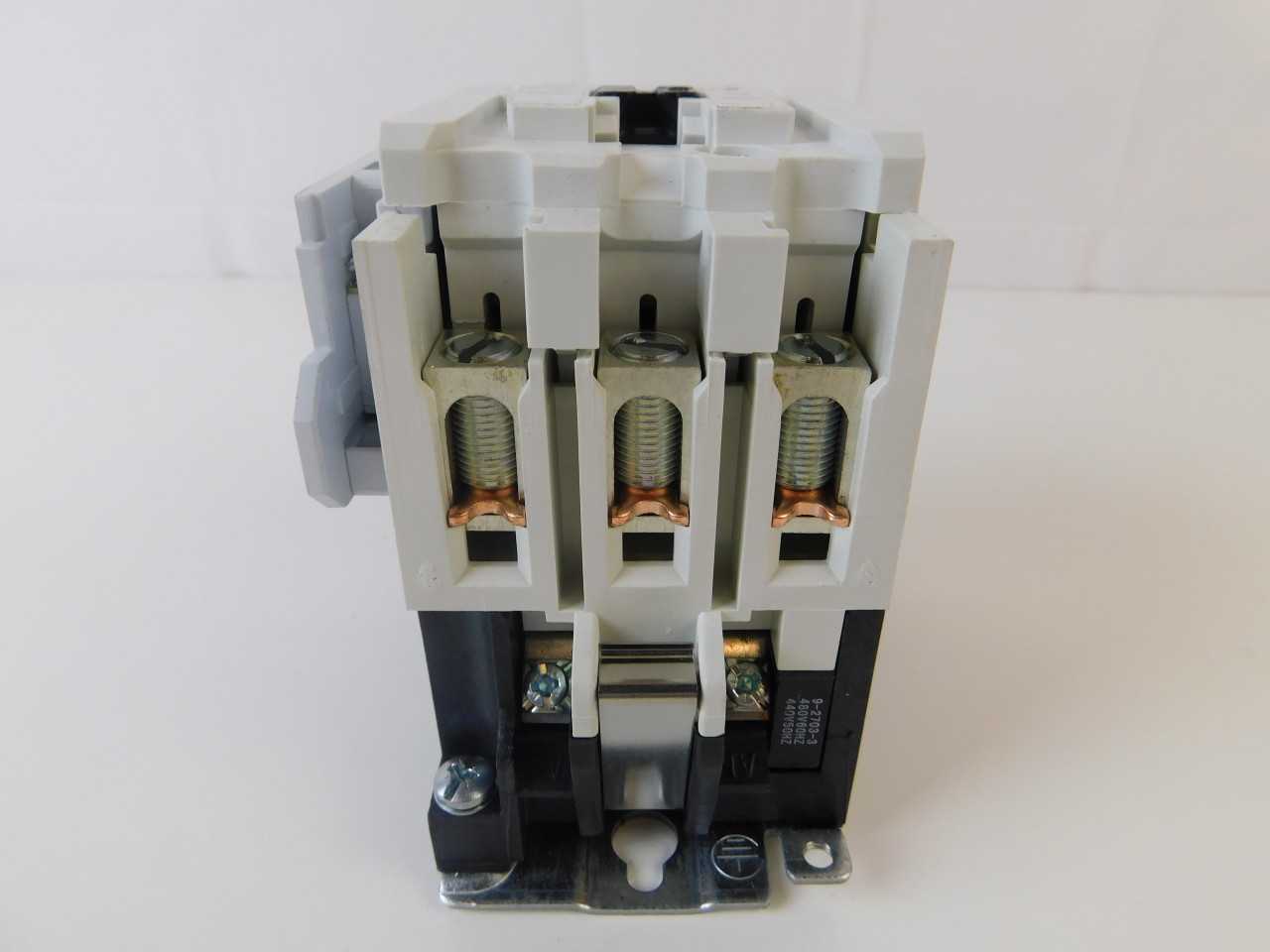 Lot of Quantity 1x CN35GN3CB Contactor - CONTACTORS