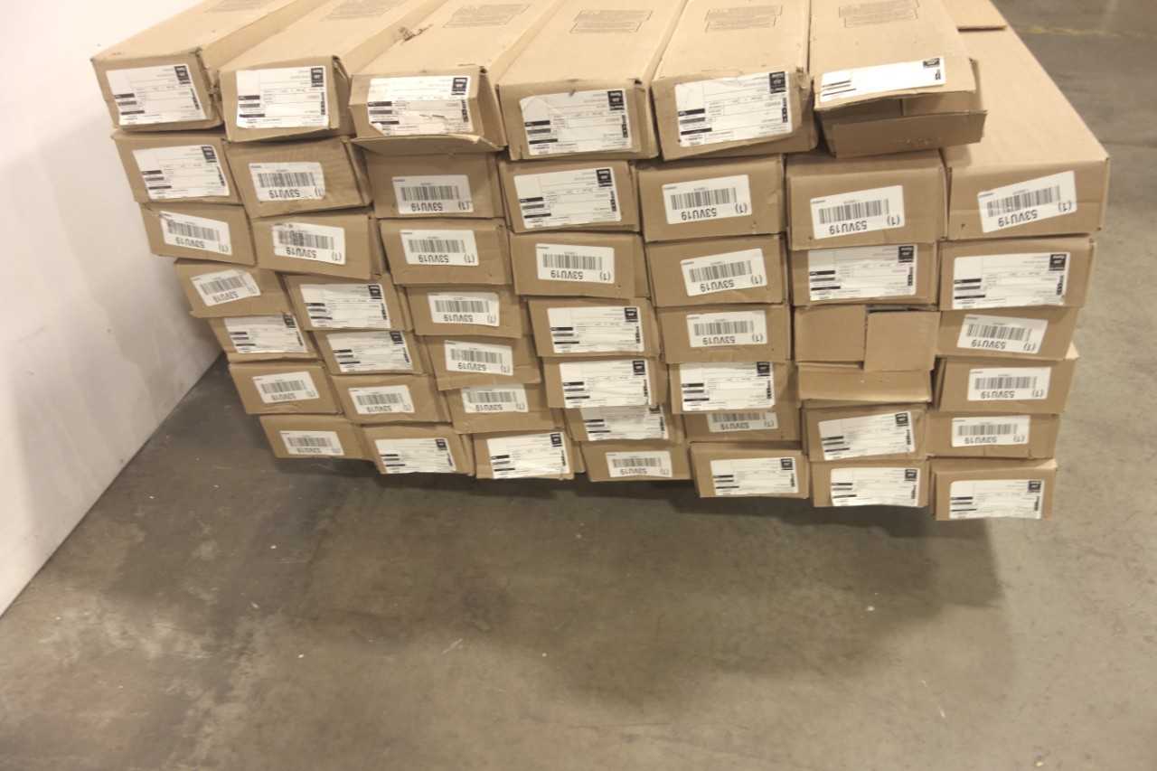 1 PALLET OF HUBBELL OPEN STRIPLIGHT LED LIGHT FIXTURES - LIGHTING