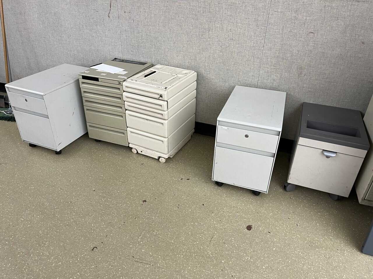 Bulk Lot of Steelcase Rolling Taborets Storage Cabinets QTY 10 - TOOL STORAGE