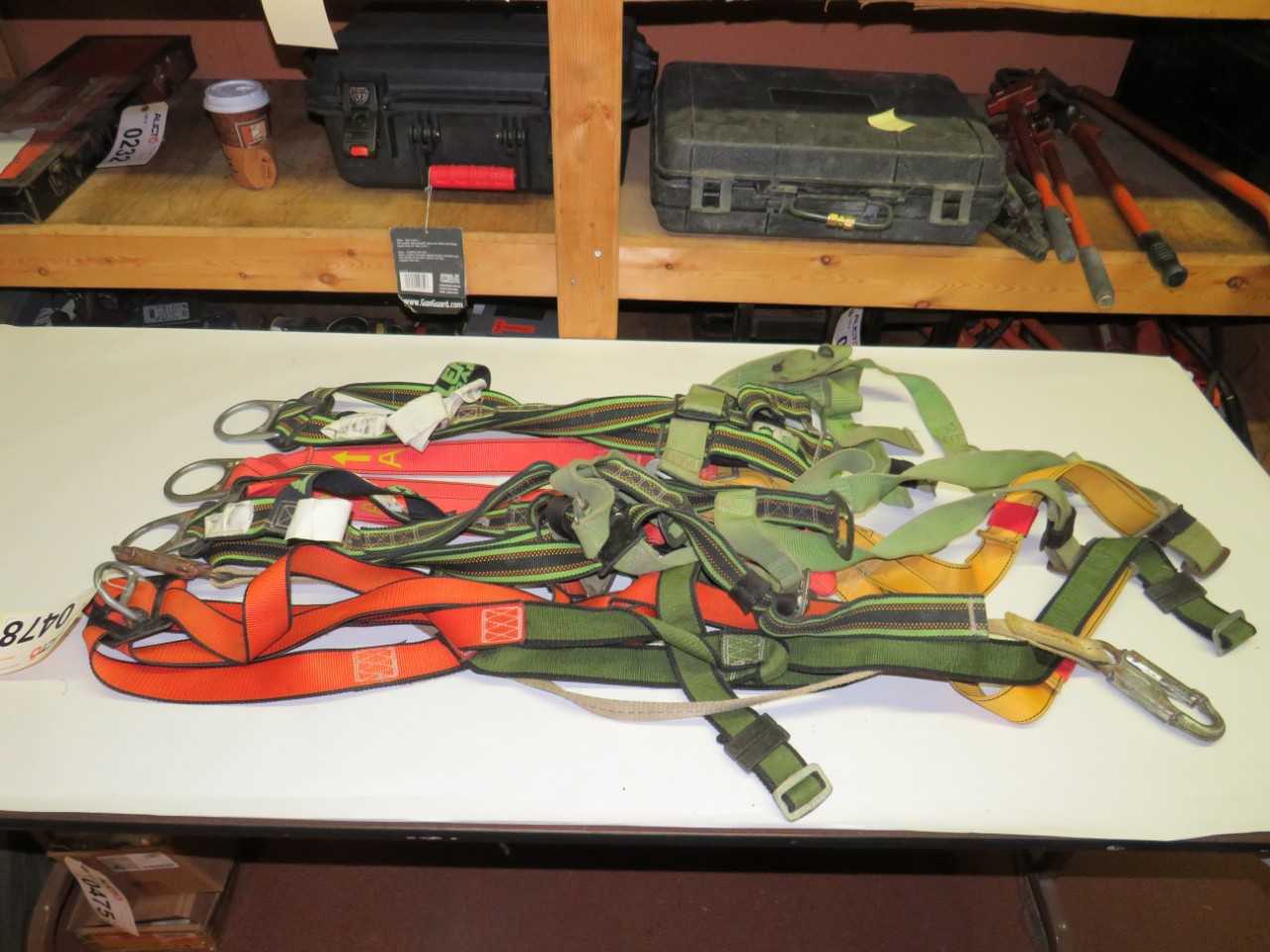 LOT OF 4 ASSORTED MILLER DURAFLEX & PROTECTA, E650-UGNC 310 LBS, AB101C-XL SAFETY HARNESSES - SAFETY EQUIPMENT