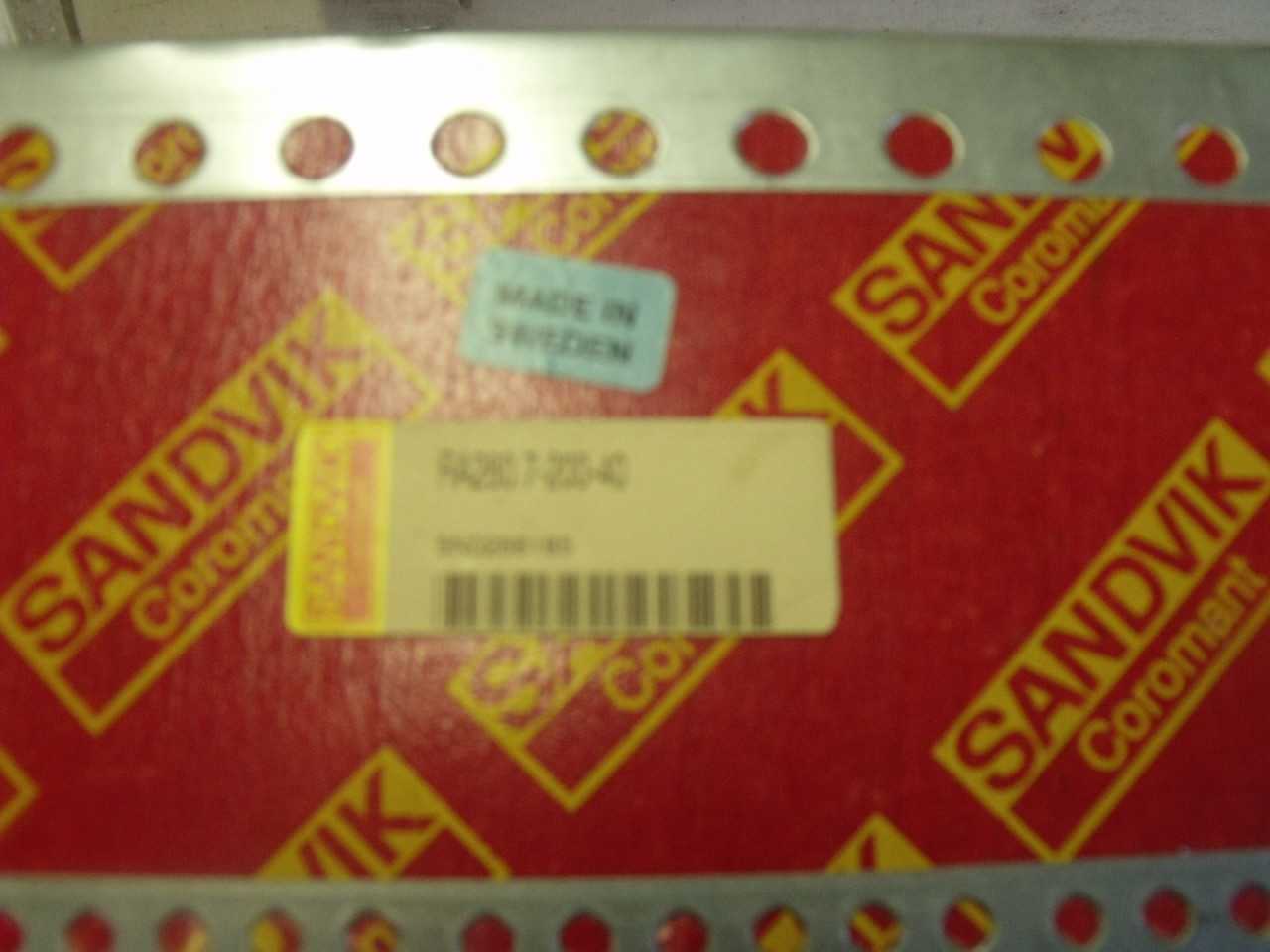 NIB Sandvik RA260.7-200-40 T-Max 8 inch milling cutter - END MILLS