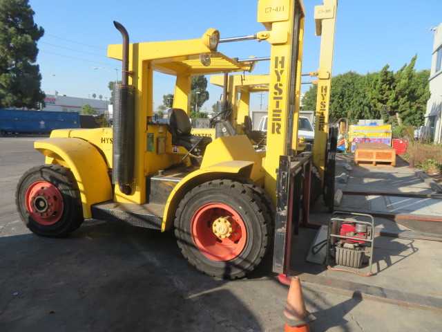 Hyster.Model 200, 20,000 # Capacity Diesel Forklift - MISCELLANEOUS