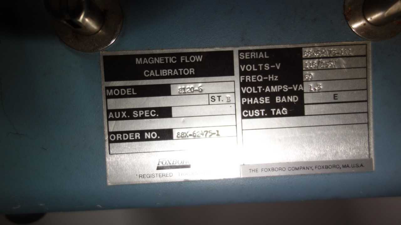 FOXBORO 8120-6 MAGNETIC FLOW CALIBRATOR 116/236V-AC - FLOW METER