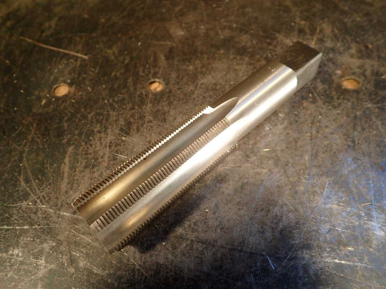 Regal Beloit 1" -20 NEF LH Hand Thread Tap: 6-Flute, 2-1/2" Long Flutes, GH3 USA - HOLEMAKING TOOLS