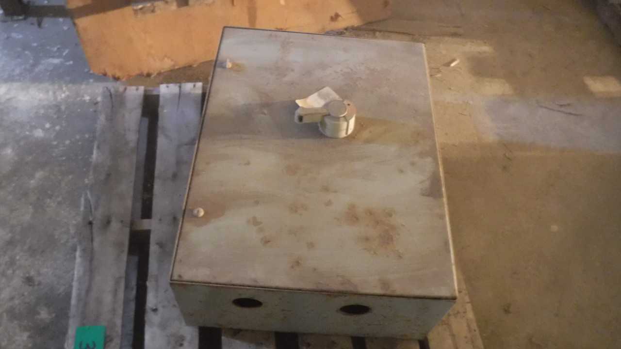 150 Amp Klockner-Moeller Circuit Breaker in Enclosure - ELECTRICAL COMPONENTS