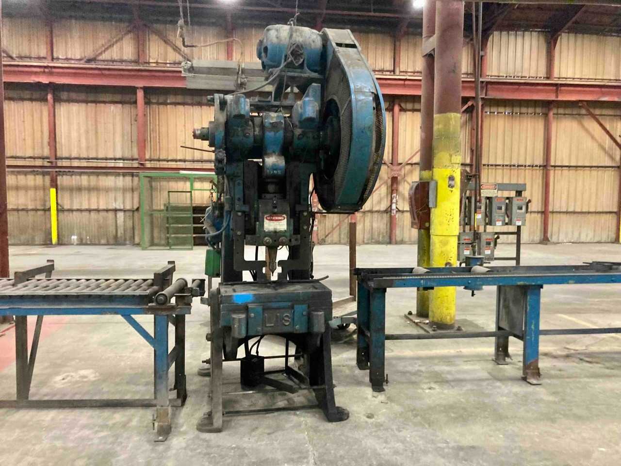 Punch Machine - COIL EQUIPMENT