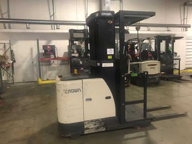 2008 Crown SP3500 order picker, Depew (Buffalo), NY - ORDER PICKER