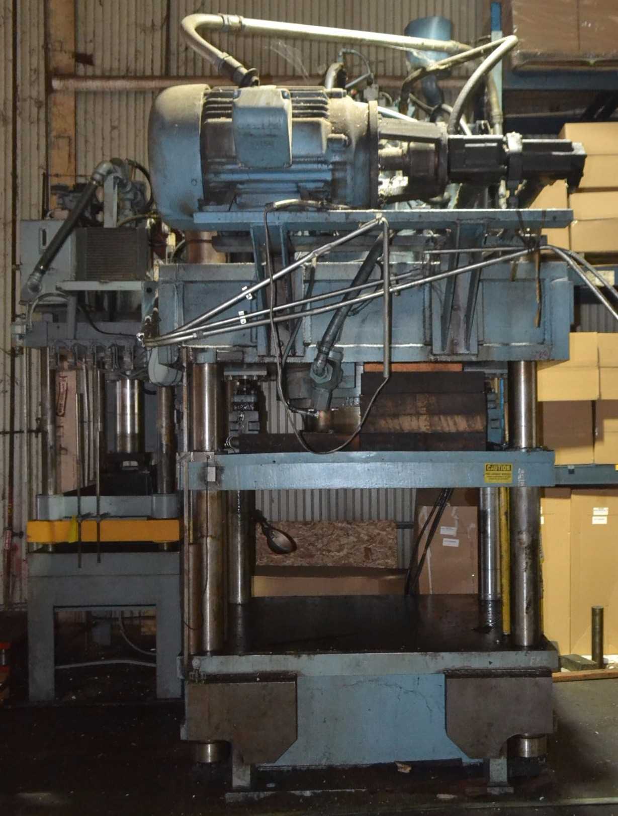 Modern 450 Ton Hydraulic 4-Post Press - MACHINING EQUIPMENT