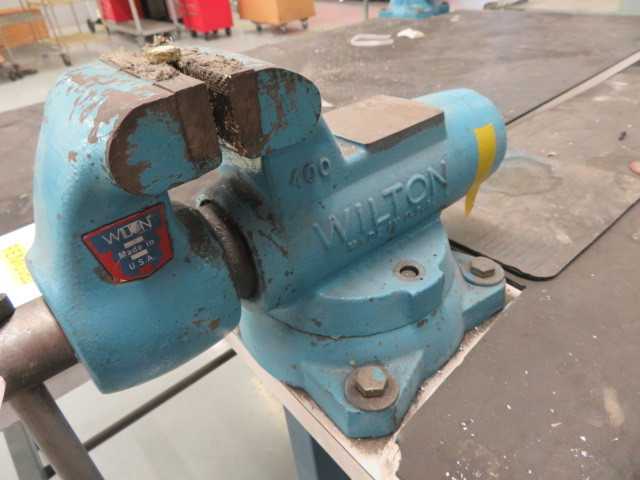 Table with Wilton Vice - MISCELLANEOUS