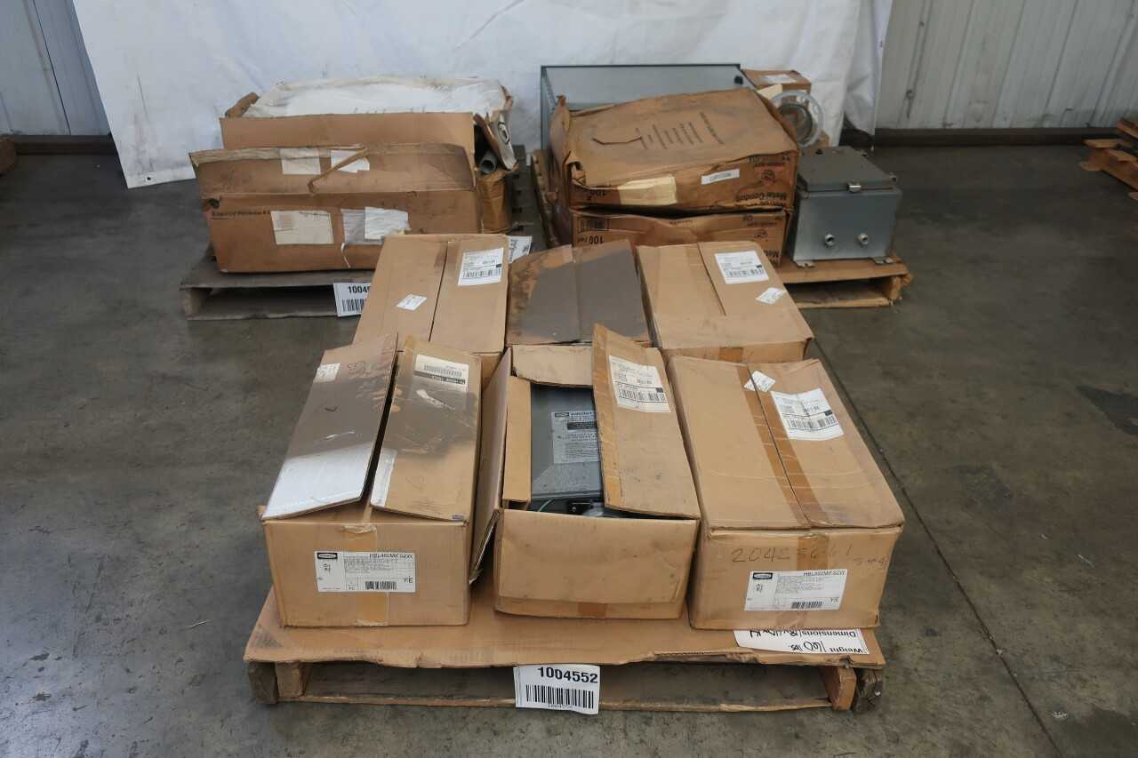 3 PALLETS OF ASSORTED ELECTRICAL CONDUIT PARTS AND ACCESSORIES - ELECTRICAL COMPONENTS