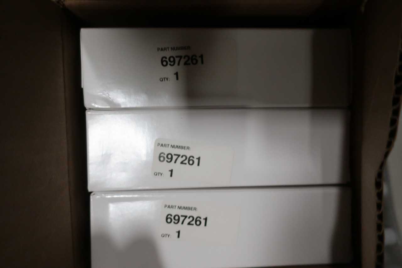 1 PALLET OF ASSORTED LIGHT BULBS - LIGHTING
