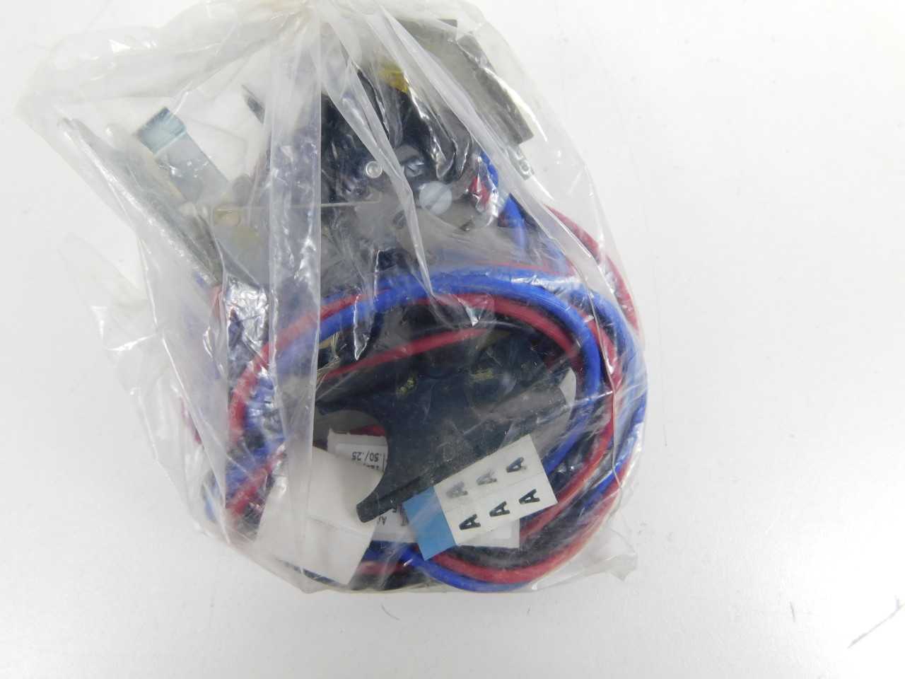 Quantity of 6x AAL3LPK Switches - ELECTRICAL COMPONENTS