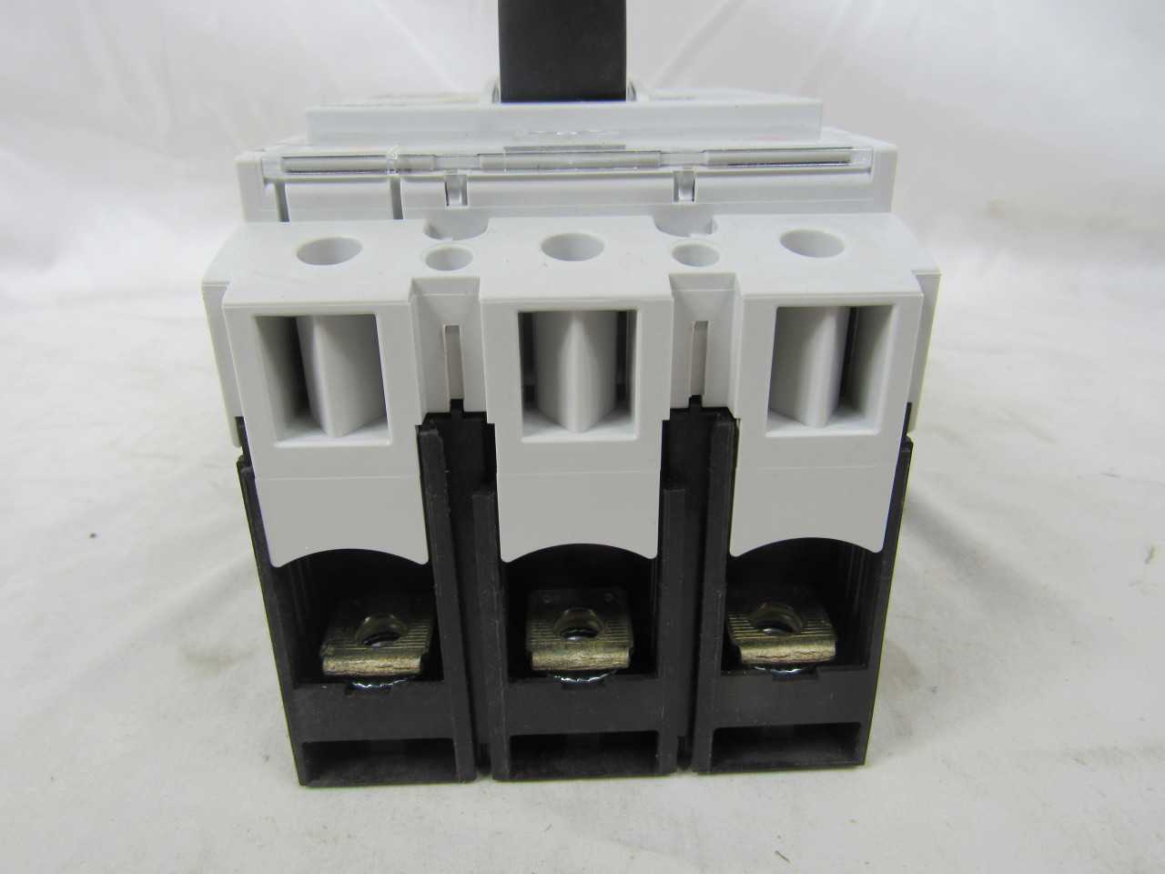 Lot of Quantity 4x NZMB2-M125 MCCB/Molded Case Circuit Breakers - CIRCUIT BREAKERS