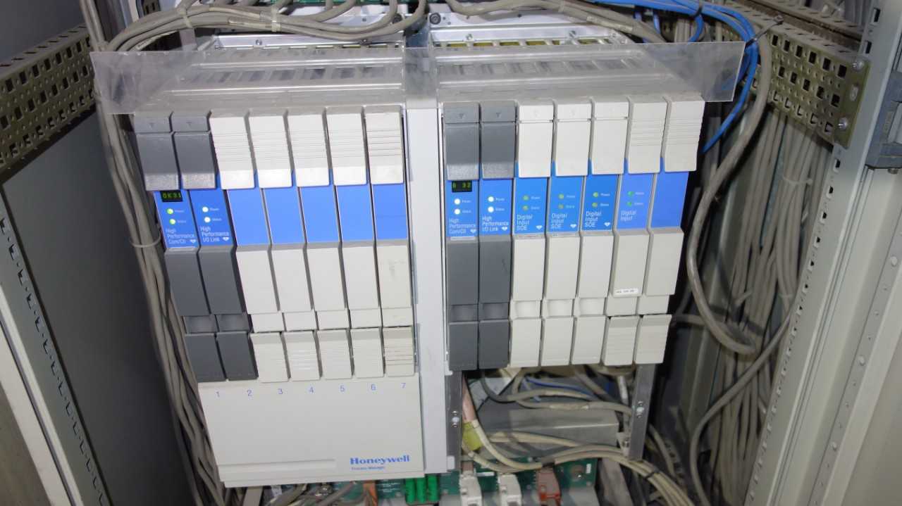 HONEYWELL TDC3000 PROCESS MANAGEMENT DCS SYSTEM (4 CABINETS) DELAYED REMOVAL - AUTOMATION & CONTROLS