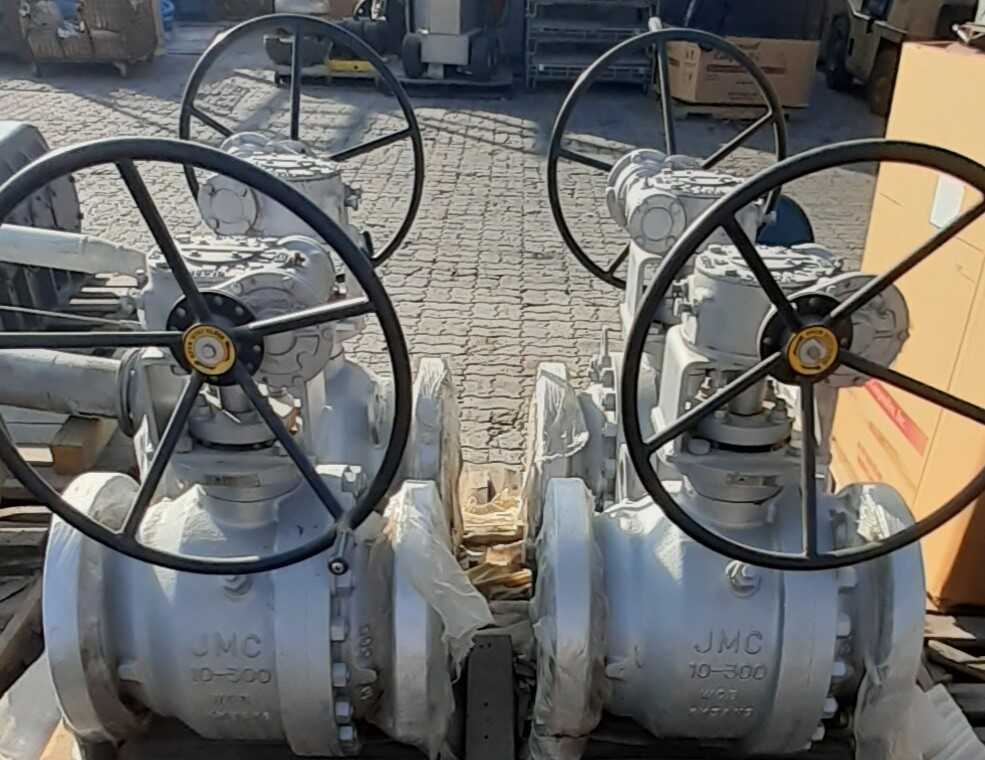 Lot of 4 Ball Valves - BALL VALVE