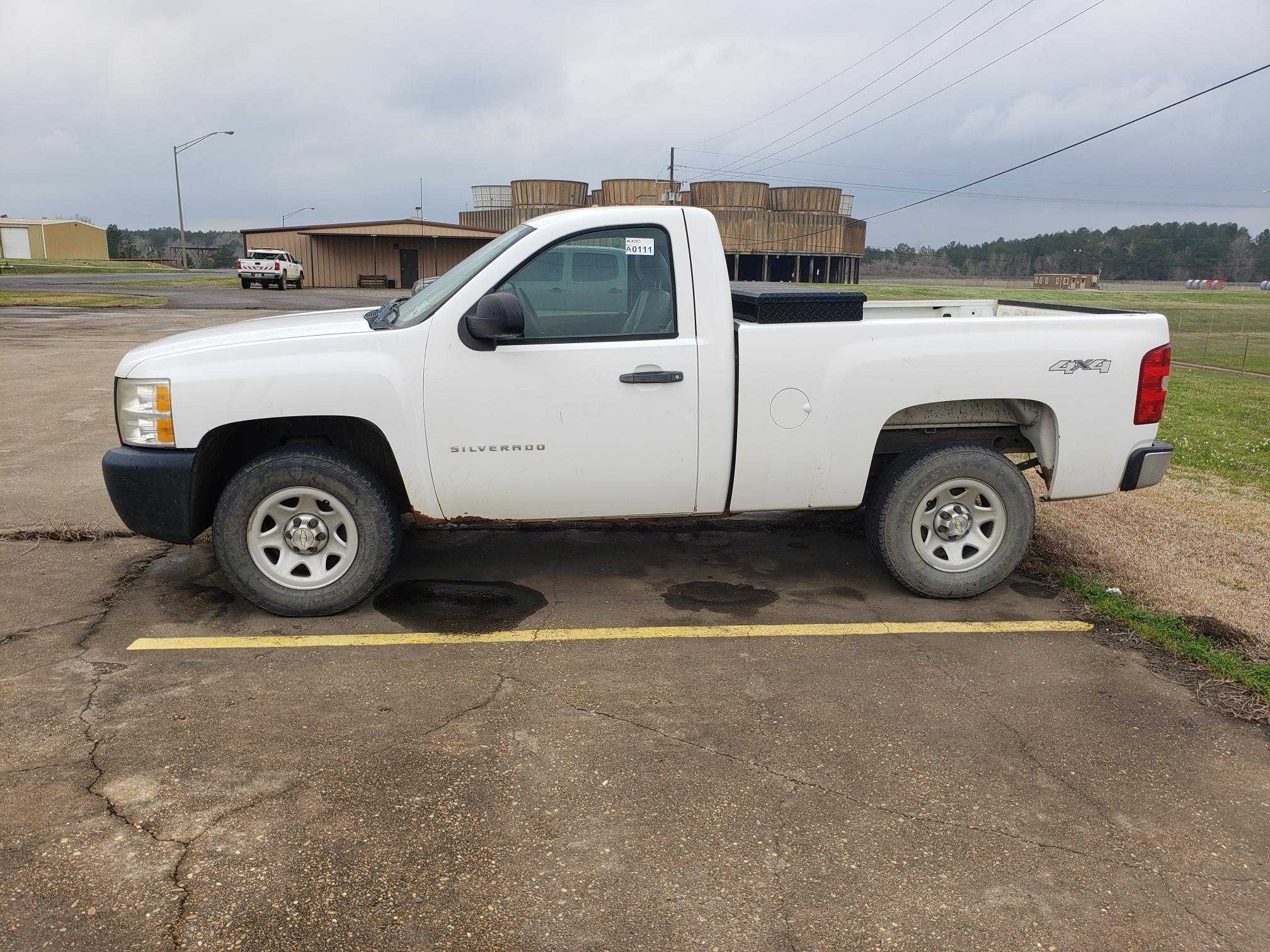 2011 Chevrolet Silverado 4x4 Single Cab Truck - HYDRO EXCAVATOR TRUCKS