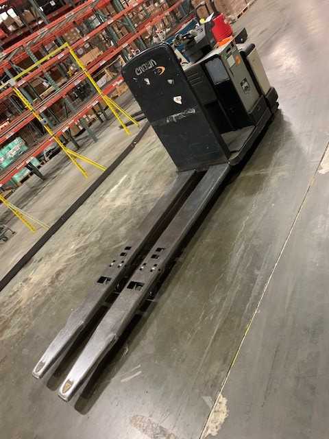 2012 Crown PC4500-80 double rider pallet jack Norcross GA - MANUAL PALLET JACKS
