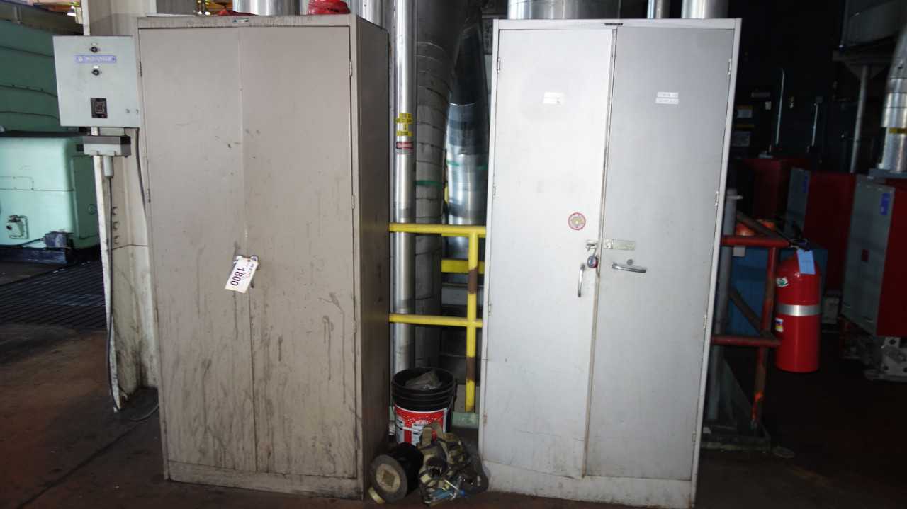 LOT OF 2 CABINETS WITH CONTENTS (ONLY CONTENTS INSIDE) - INDUSTRIAL PARTS