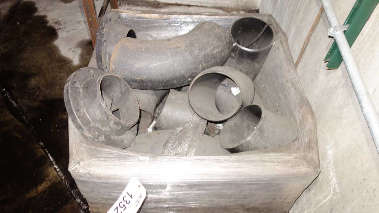 ASSORTED STEEL PIPE ELBOWS AND FLANGES BUTTWELD - PROCESS EQUIPMENT