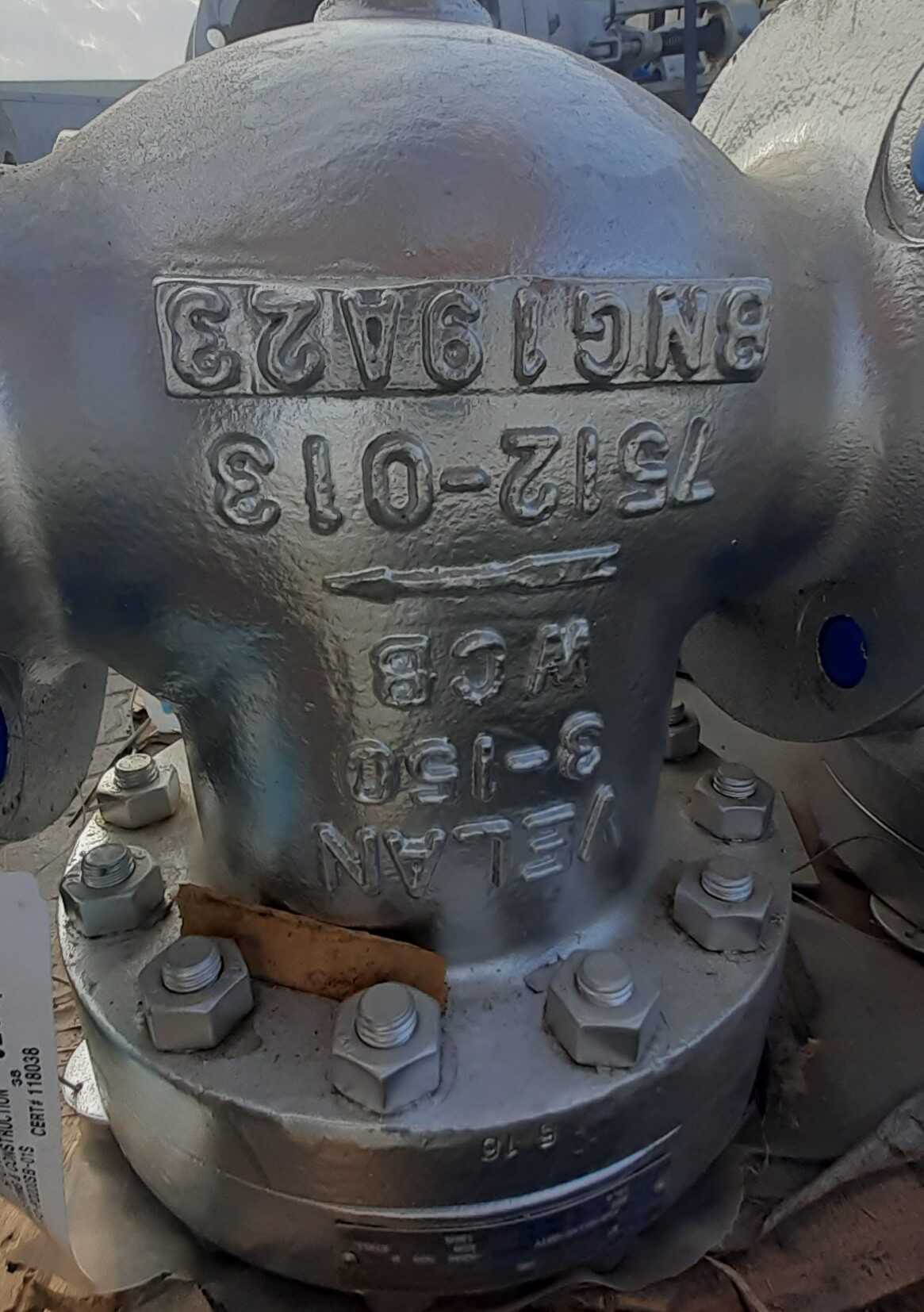 Lot of 16 Check Valves - CHECK VALVE